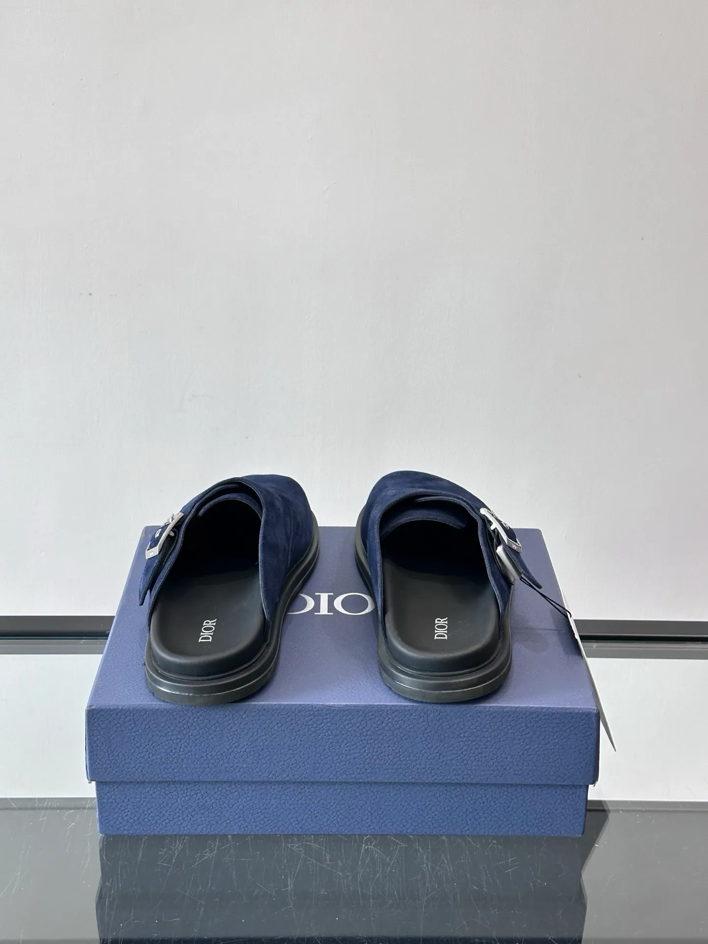 p360 "Dio＊" new men's printed toe-toe mules, classic presbyopia pattern + black EVA sole, low-key and high-end! Baotou design + metal buckle, perfect details, more comfortable and stable to wear✨, very versatile for daily outings or light luxury occasions. Oblique print is Dior's signature element. It is highly recognizable and full of fashion sense. It is a must-have for quality enthusiasts! 👟 size：38-44